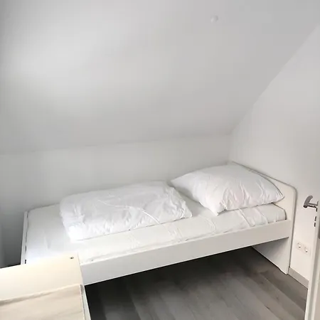 Mila 70qm Bis 5 Gaeste Mit Fass-sauna, Whirlpool April Bis Oktober, 75qm Terrasse Und Eingezaeunten Garten Haustiere Willkommen Σπίτι διακοπών *