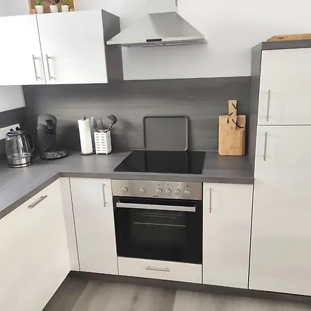 Mila 70qm Bis 5 Gaeste Mit Fass-sauna, Whirlpool April Bis Oktober, 75qm Terrasse Und Eingezaeunten Garten Haustiere Willkommen Σπίτι διακοπών *