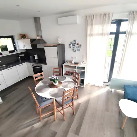 Mila 70qm Bis 5 Gaeste Mit Fass-sauna, Whirlpool April Bis Oktober, 75qm Terrasse Und Eingezaeunten Garten Haustiere Willkommen *