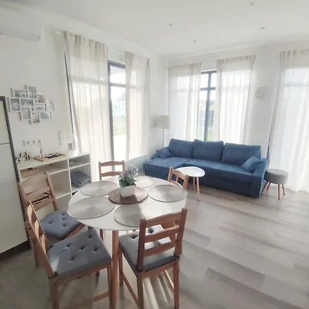 Mila 70qm Bis 5 Gaeste Mit Fass-sauna, Whirlpool April Bis Oktober, 75qm Terrasse Und Eingezaeunten Garten Haustiere Willkommen