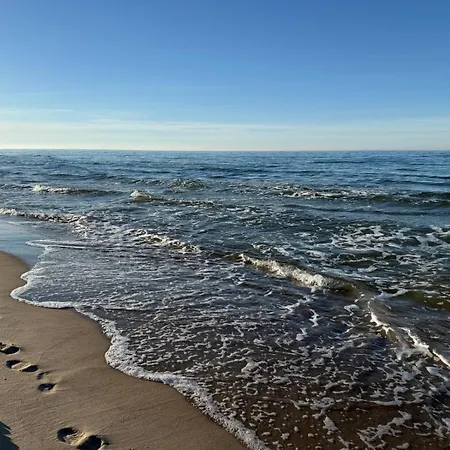 Mila 70qm Bis 5 Gaeste Mit Fass-sauna, Whirlpool April Bis Oktober, 75qm Terrasse Und Eingezaeunten Garten Haustiere Willkommen Sieroslaw (Kamien)